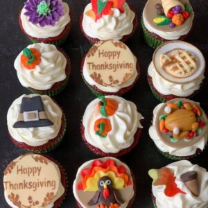 THANKSGIVING CUPCAKES.jpg